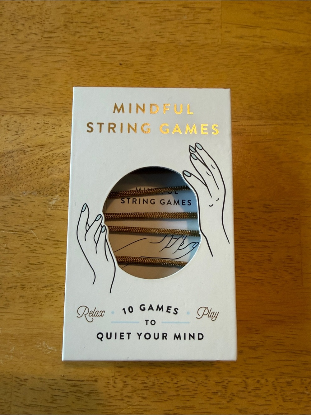 Chronicle Books Mindful String Games - White and Gold